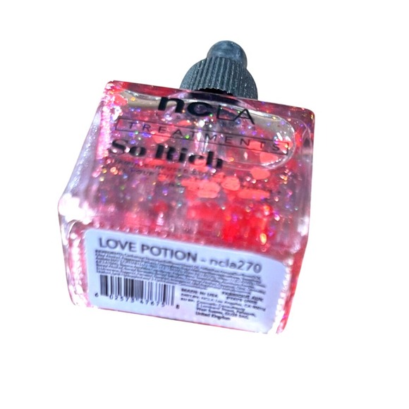 NCLA So Rich Vitamin E Infused Cuticle Oil Love Potion Red Glitter Hearts Nails - Picture 2 of 2